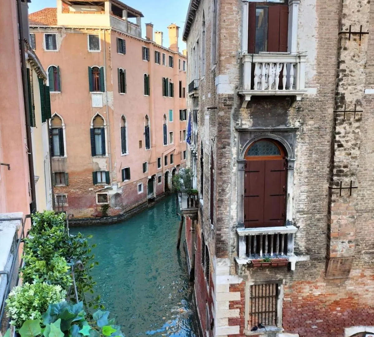 Apartment Appartamento Nel Centro Di Venezia